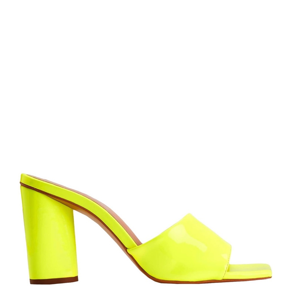 8 byYoox designer leather square toe sandals .